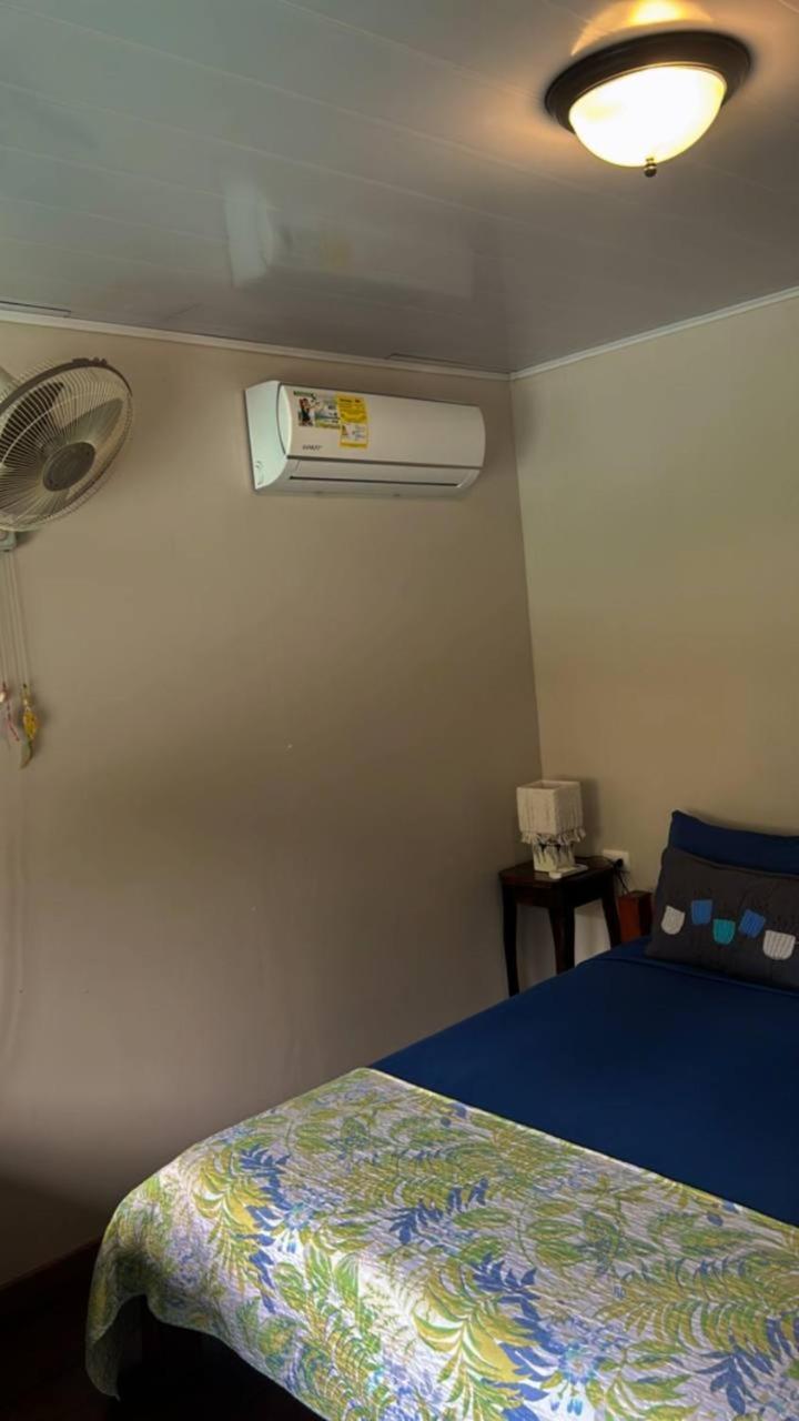 Отель Casita Happy Feet And Tours Corcovado Драке Экстерьер фото